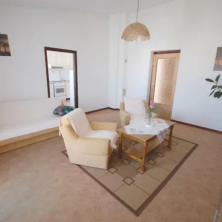 Mica By El-pi Tours Apartment Njivice
